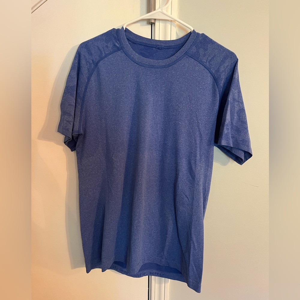 Lulu Men's Blue Shirt Size Medium
